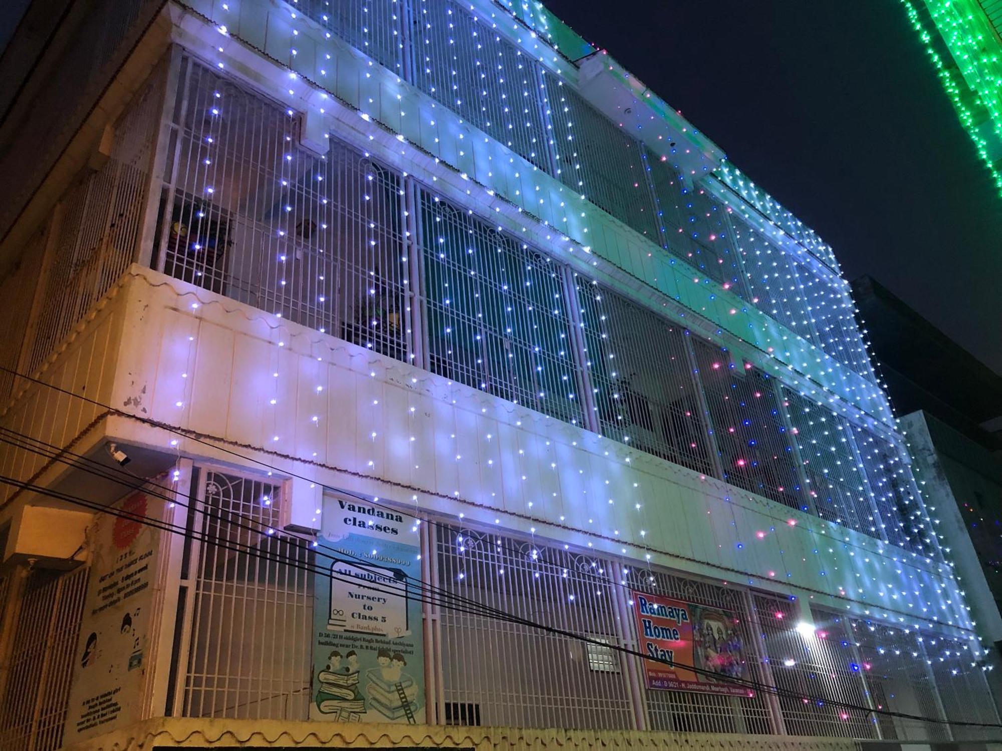 Ramaya Home Stay Varanasi Esterno foto